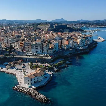 Holiday home Grand Skylight *