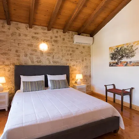 Ferienhaus Grand Skylight Kastanéa
