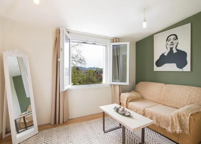 Grand Skylight Kastanéa